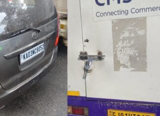 ಬೆಂಗಳೂರಿನ ಅಶೋಕ ಪಿಲ್ಲರ್ ಬಳಿ ಹಾಡಹಗಲೇ 7 ಕೋಟಿ ರೂ. ರಾಬರಿ!