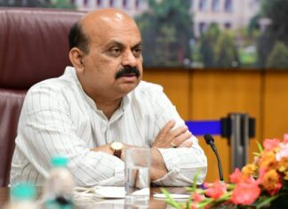 ಹಾವೇರಿ ‘ಭೂ ಗ್ಯಾರಂಟಿ’ ಕಾರ್ಯಕ್ರಮದ ವಿರುದ್ಧ ಬಸವರಾಜ ಬೊಮ್ಮಾಯಿ ಆಕ್ರೋಶ!